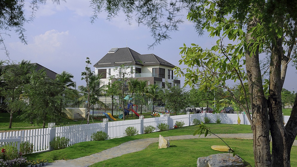 Khong gian Jamona Home Resort ven song