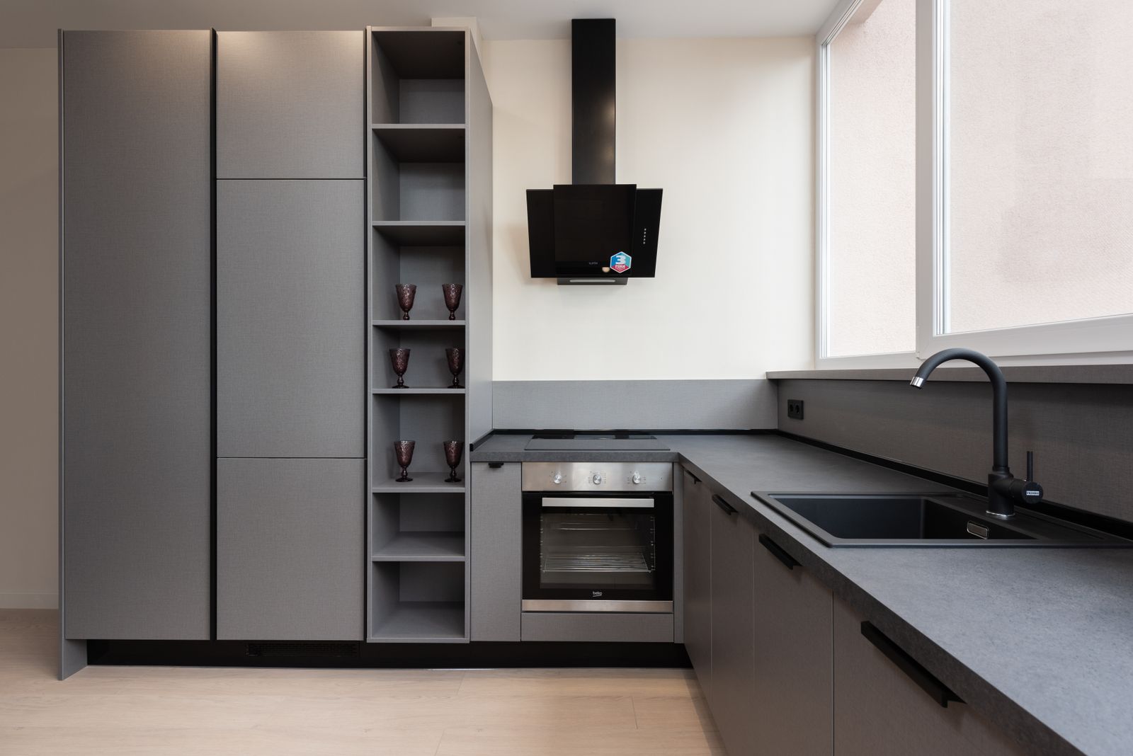 Vật liệu nội thất căn hộ: chọn sao cho bền và hợp ngân sách 5 Checklist chọn vật liệu nội thất căn hộ - Ảnh minh họa